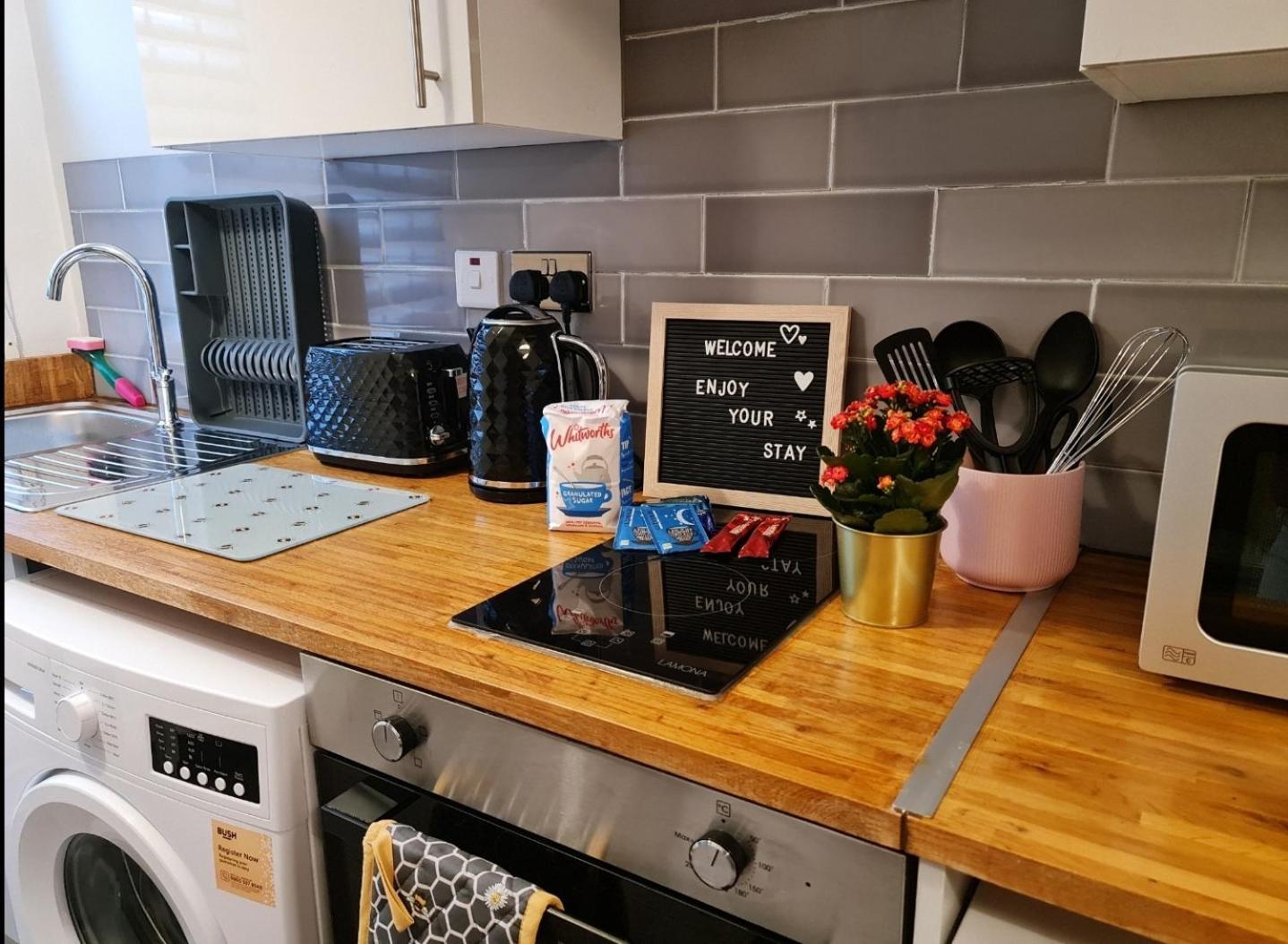 Cosy Studio With Kitchenette And Private Bathroom - 15Mins To Central London! Exterior foto