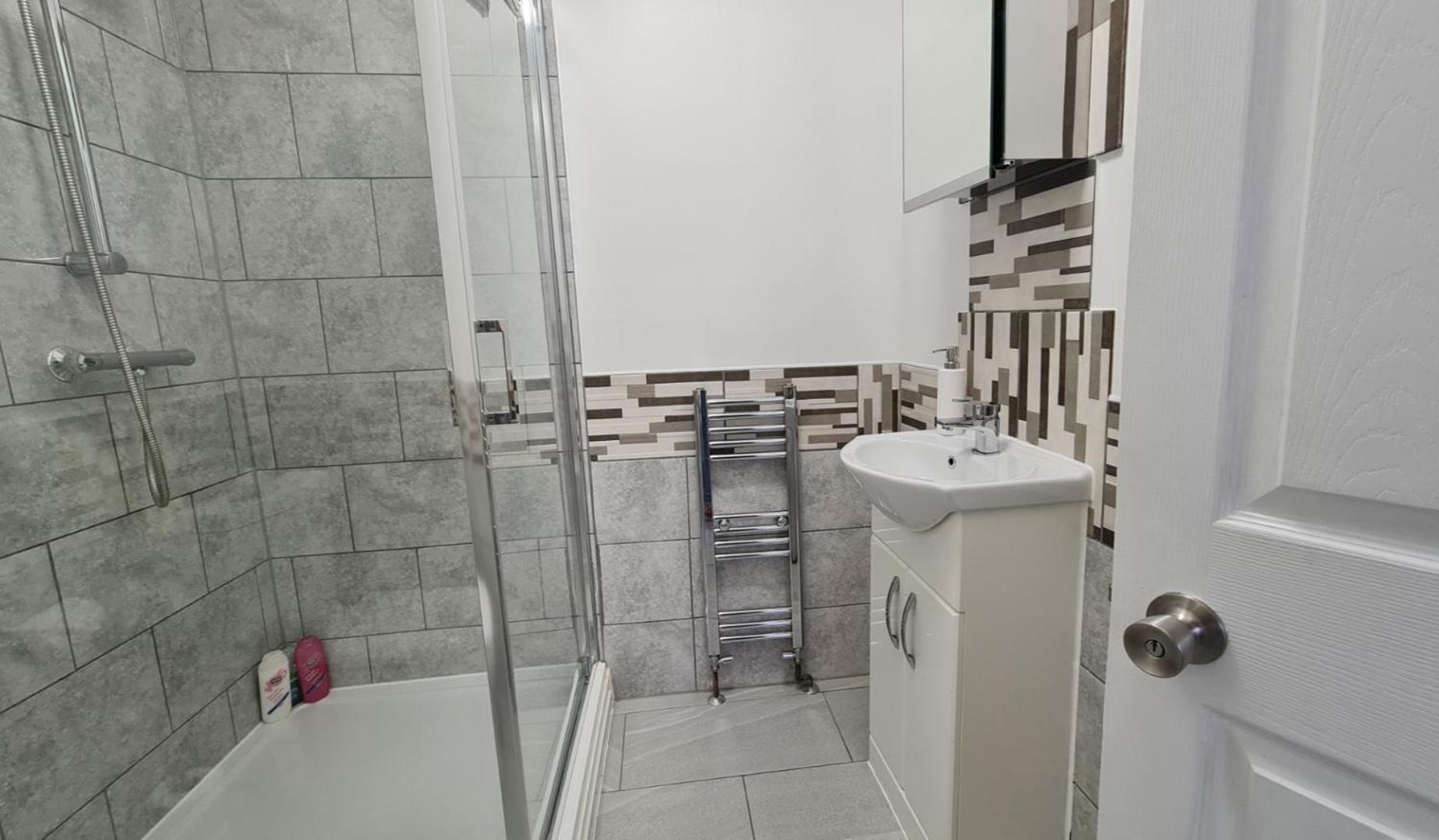Cosy Studio With Kitchenette And Private Bathroom - 15Mins To Central London! Exterior foto