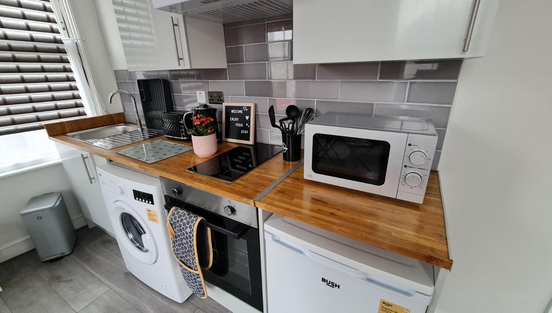 Cosy Studio With Kitchenette And Private Bathroom - 15Mins To Central London! Exterior foto
