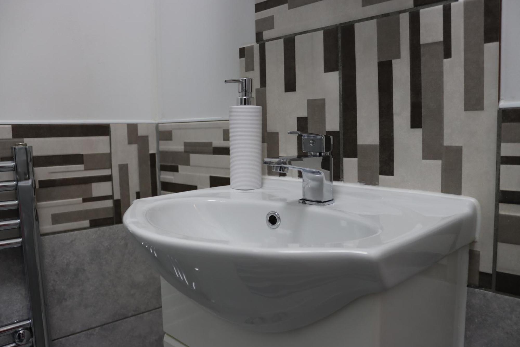 Cosy Studio With Kitchenette And Private Bathroom - 15Mins To Central London! Exterior foto