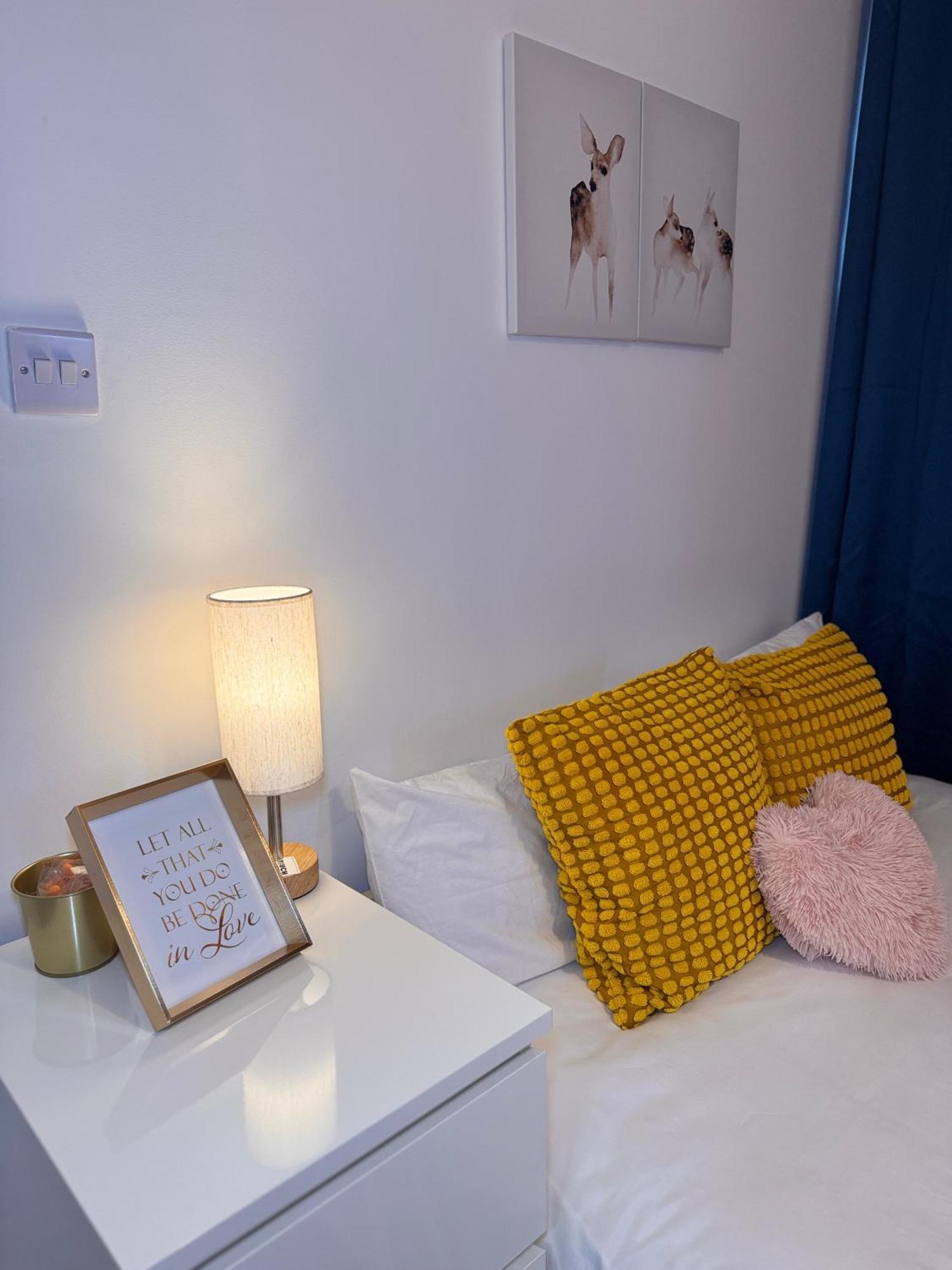 Cosy Studio With Kitchenette And Private Bathroom - 15Mins To Central London! Exterior foto